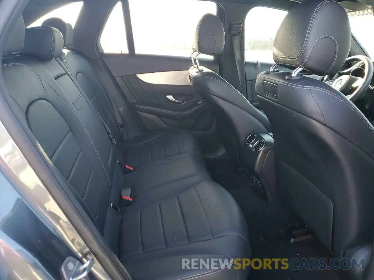 10 fotografías del automóvil dañado WDC0G4JB6KV122350 MERCEDES-BENZ GLC-CLASS 2019