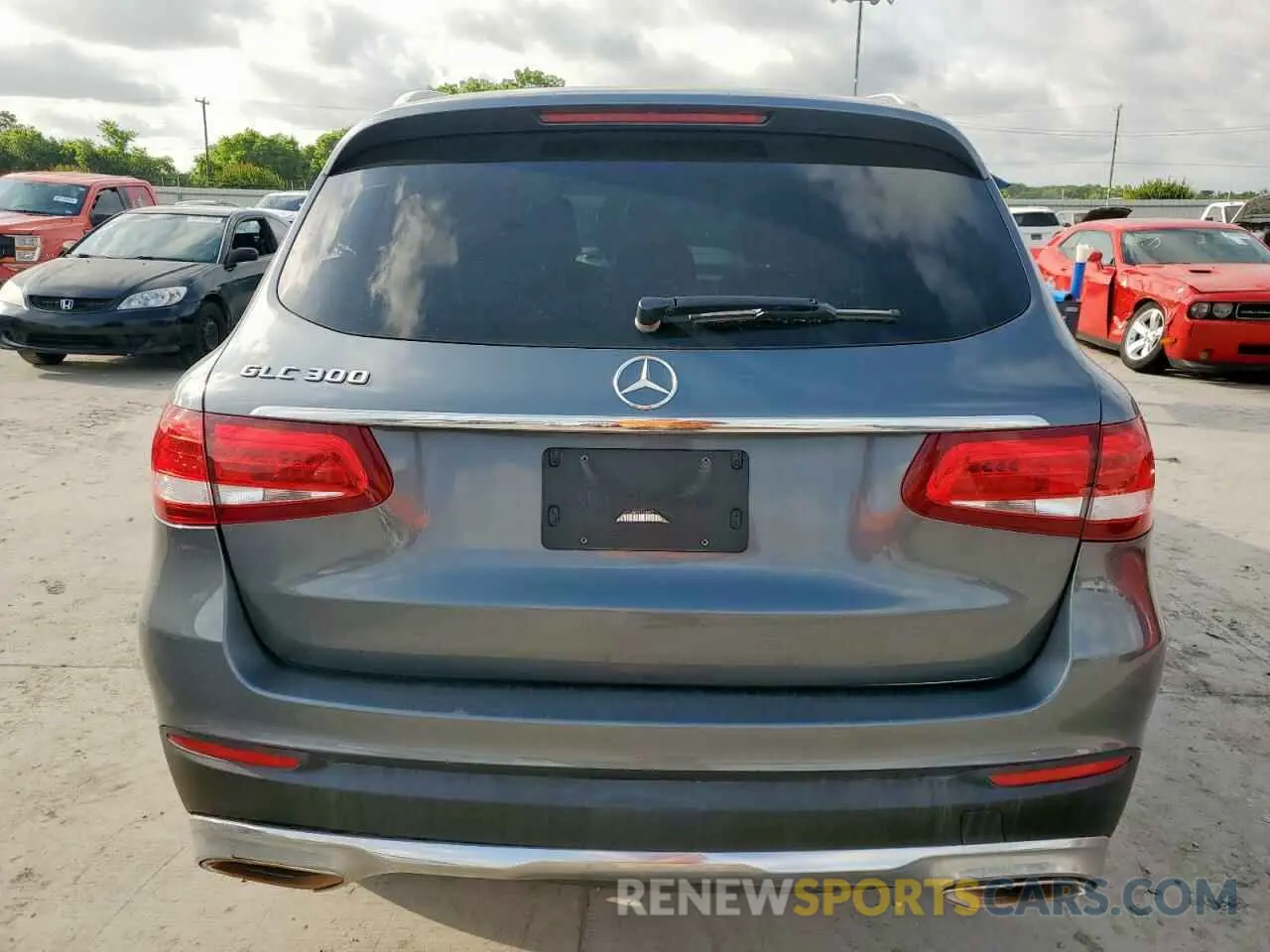 6 fotografías del automóvil dañado WDC0G4JB6KV133655 MERCEDES-BENZ GLC-CLASS 2019