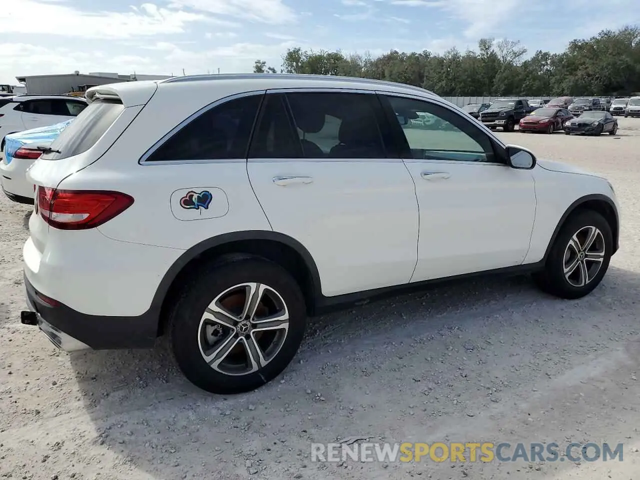 3 fotografías del automóvil dañado WDC0G4JB6KV136135 MERCEDES-BENZ GLC-CLASS 2019