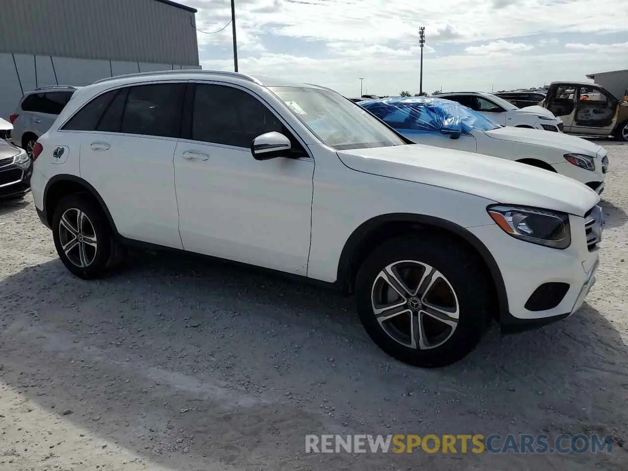 4 fotografías del automóvil dañado WDC0G4JB6KV136135 MERCEDES-BENZ GLC-CLASS 2019