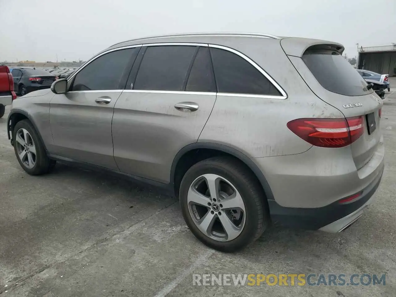 2 fotografías del automóvil dañado WDC0G4JB6KV150262 MERCEDES-BENZ GLC-CLASS 2019