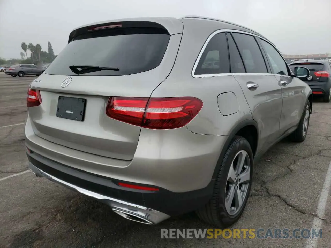 4 fotografías del automóvil dañado WDC0G4JB7KV160198 MERCEDES-BENZ GLC-CLASS 2019