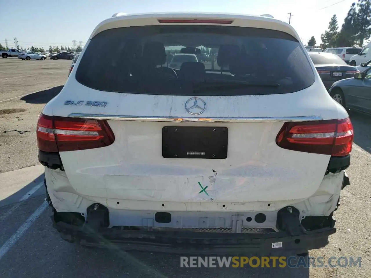 6 fotografías del automóvil dañado WDC0G4JB8K1000807 MERCEDES-BENZ GLC-CLASS 2019
