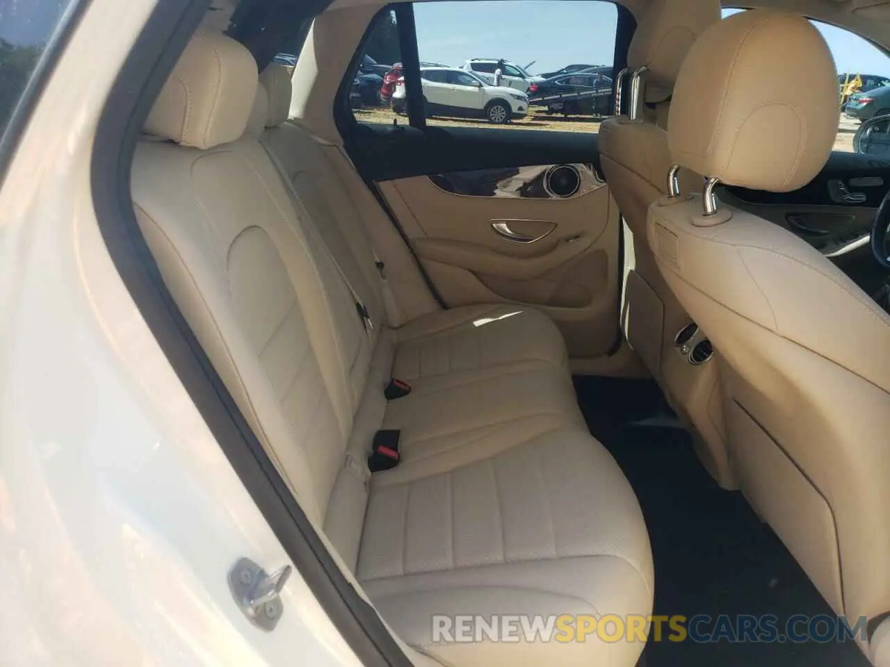 6 fotografías del automóvil dañado WDC0G4JB8KF641751 MERCEDES-BENZ GLC-CLASS 2019