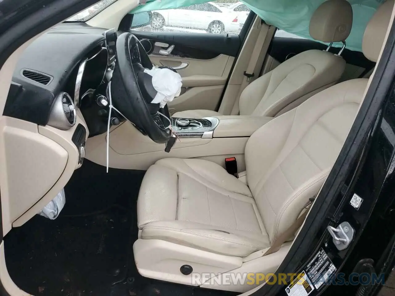 7 fotografías del automóvil dañado WDC0G4JB8KV133267 MERCEDES-BENZ GLC-CLASS 2019