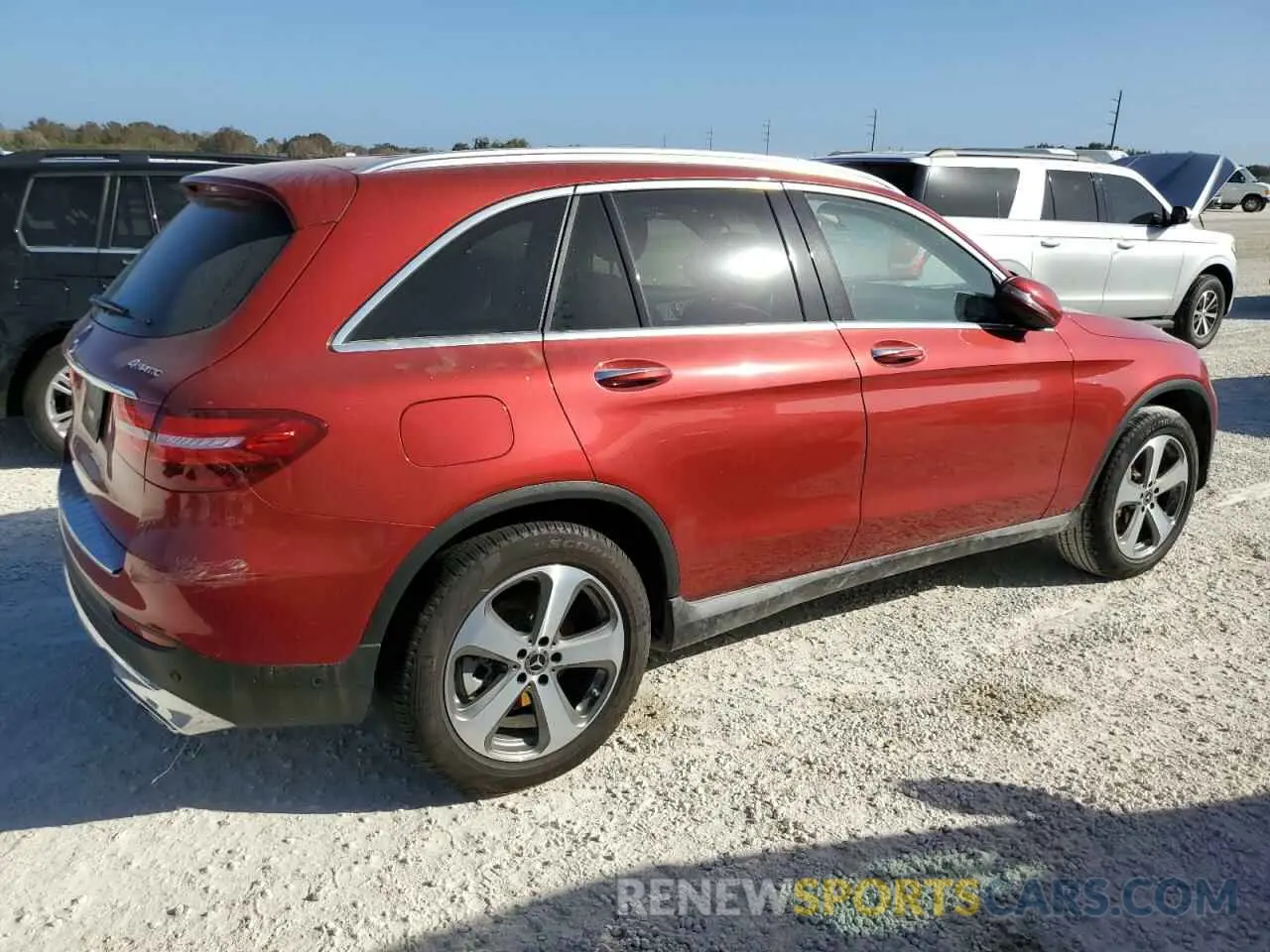 3 fotografías del automóvil dañado WDC0G4JB8KV181643 MERCEDES-BENZ GLC-CLASS 2019