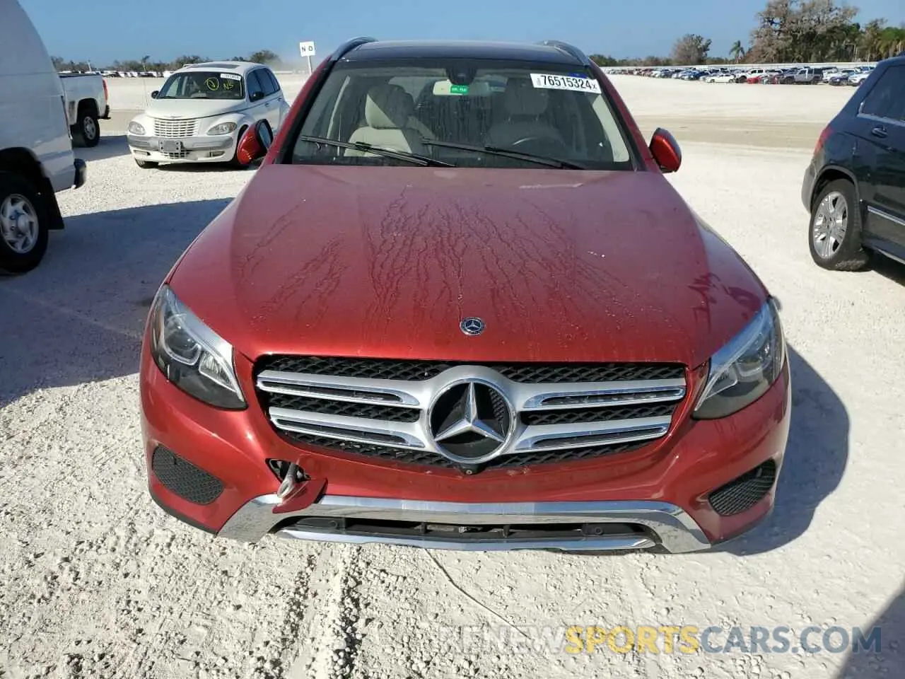 5 fotografías del automóvil dañado WDC0G4JB8KV181643 MERCEDES-BENZ GLC-CLASS 2019