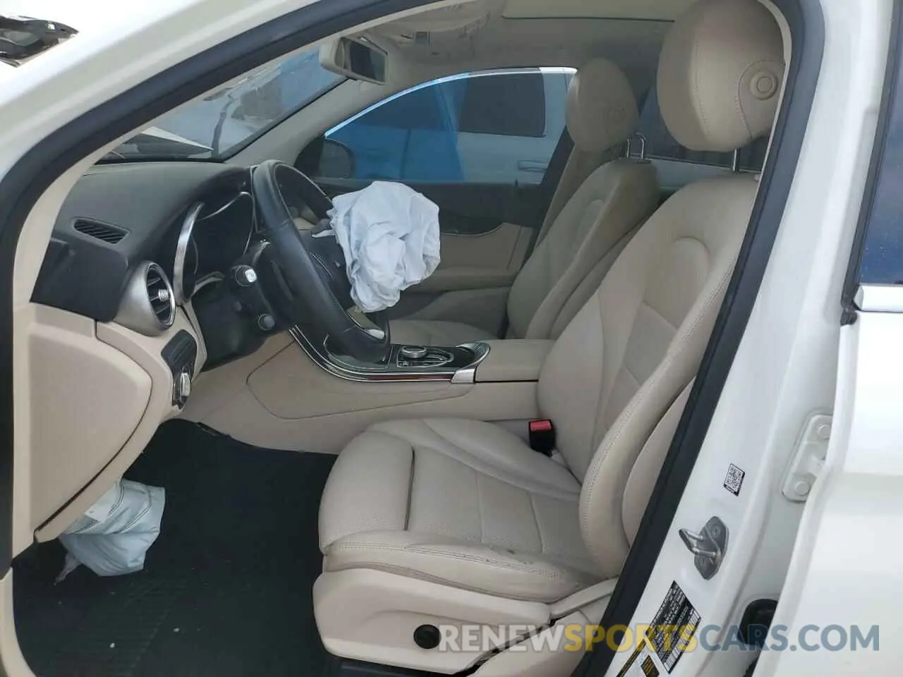 7 fotografías del automóvil dañado WDC0G4JB9KF611819 MERCEDES-BENZ GLC-CLASS 2019