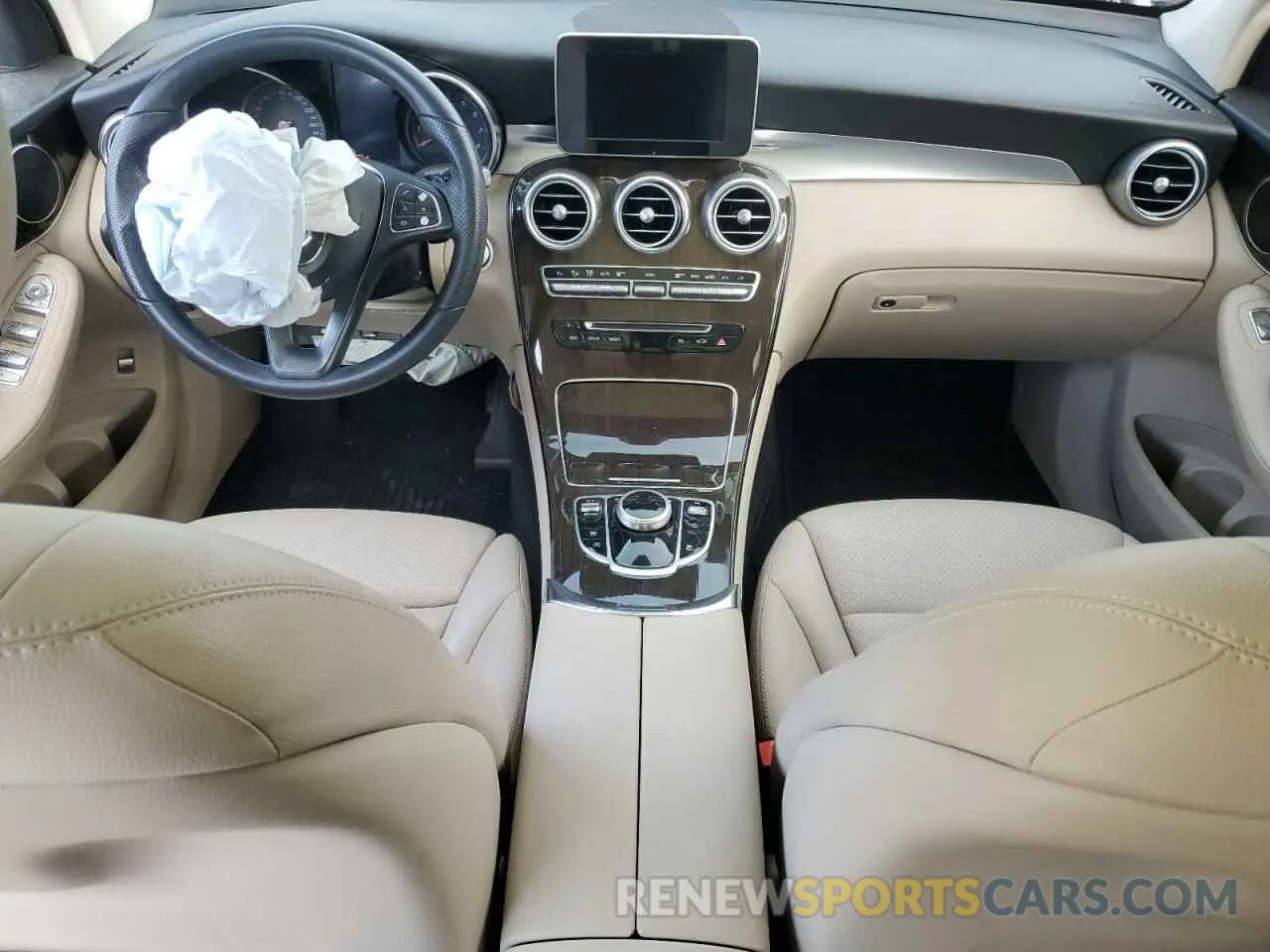 8 fotografías del automóvil dañado WDC0G4JB9KF611819 MERCEDES-BENZ GLC-CLASS 2019