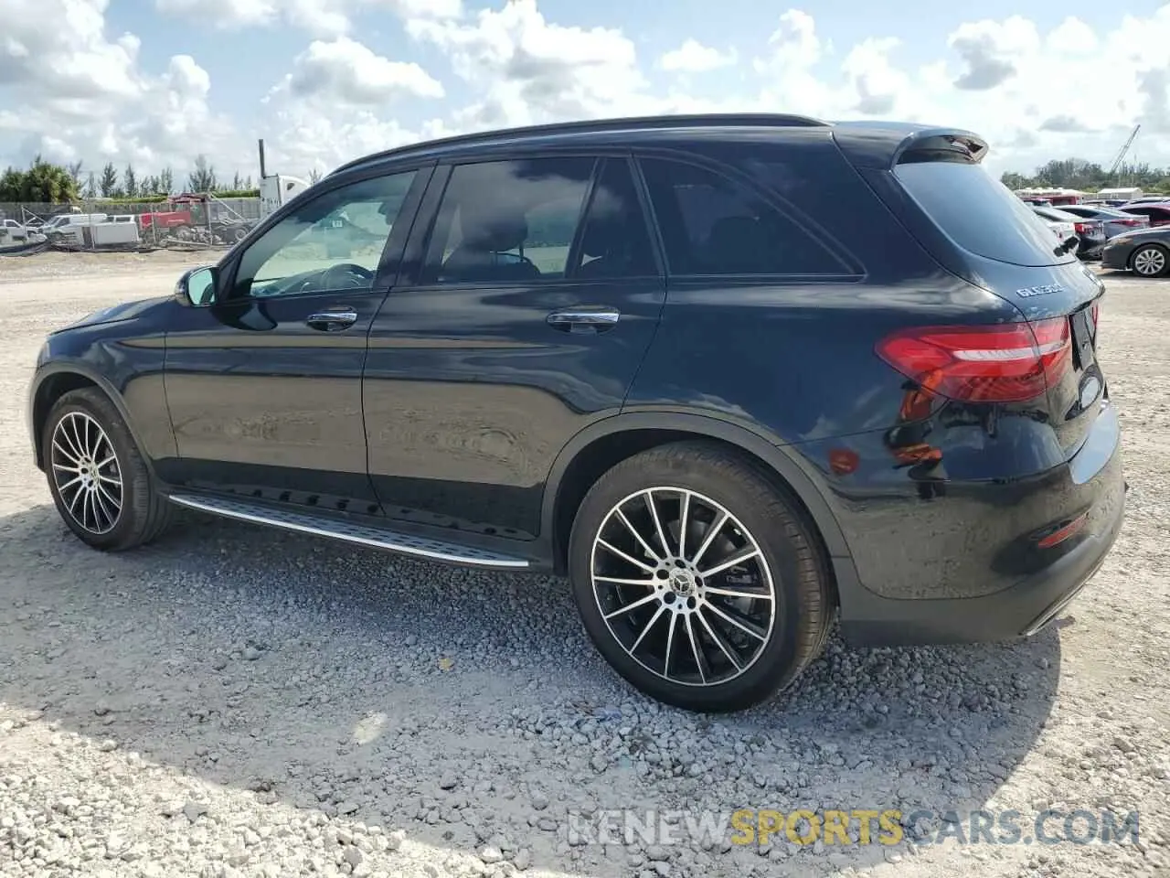 2 fotografías del automóvil dañado WDC0G4JB9KV127915 MERCEDES-BENZ GLC-CLASS 2019