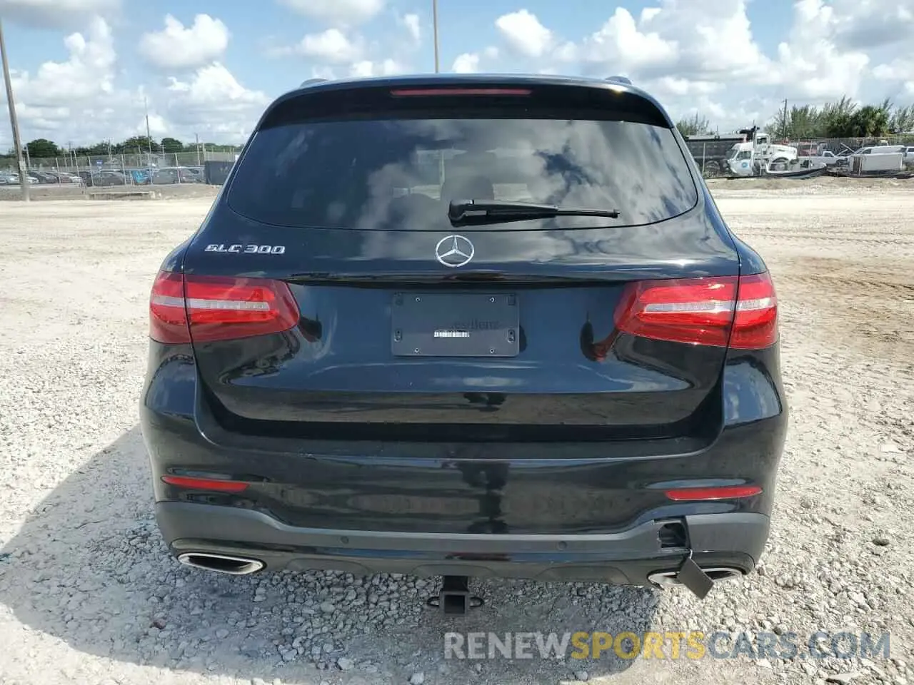 6 fotografías del automóvil dañado WDC0G4JB9KV127915 MERCEDES-BENZ GLC-CLASS 2019