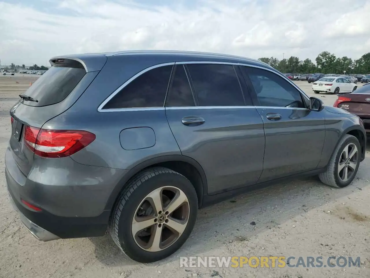 3 fotografías del automóvil dañado WDC0G4JB9KV132029 MERCEDES-BENZ GLC-CLASS 2019