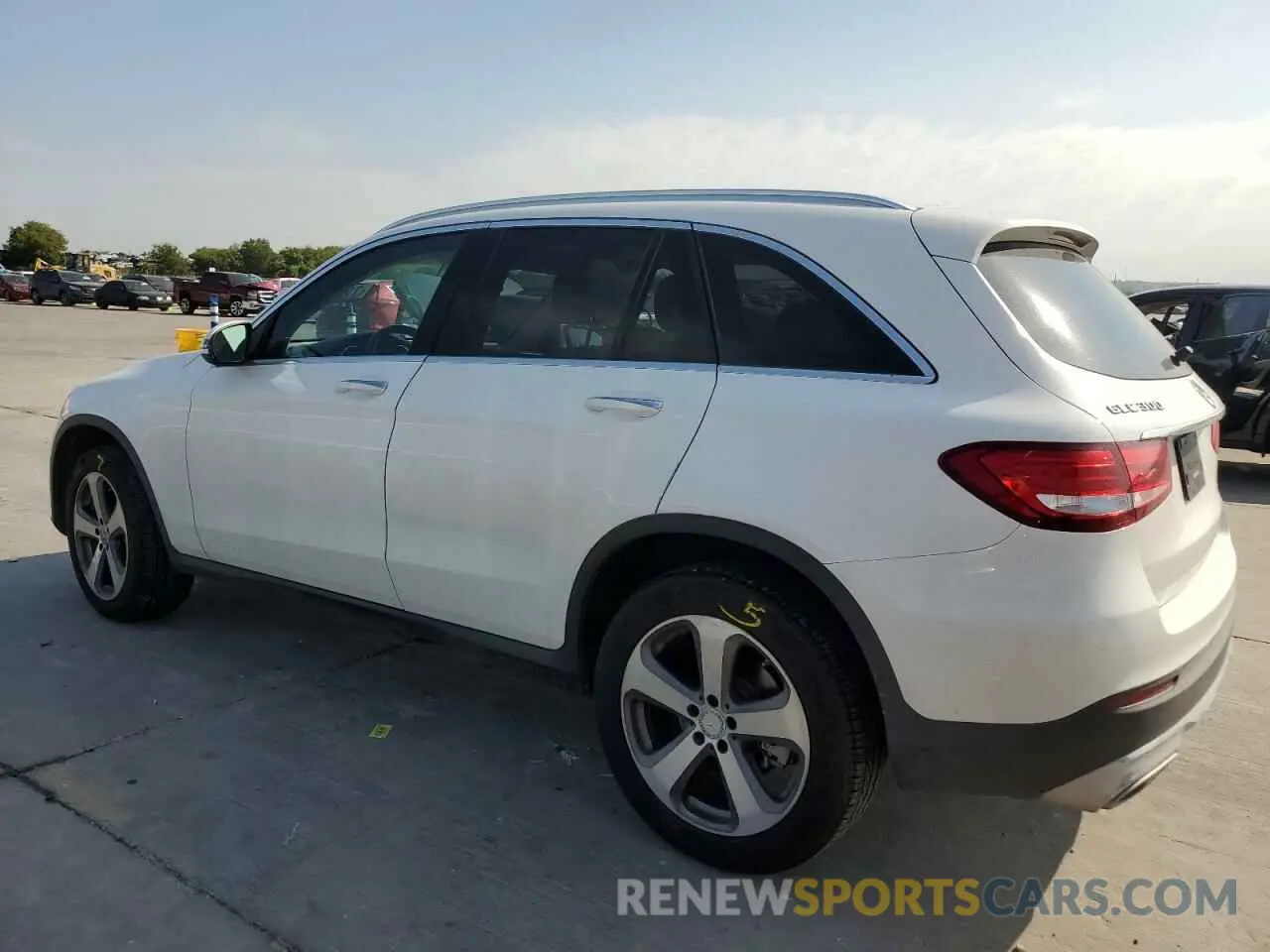 2 fotografías del automóvil dañado WDC0G4JB9KV132869 MERCEDES-BENZ GLC-CLASS 2019