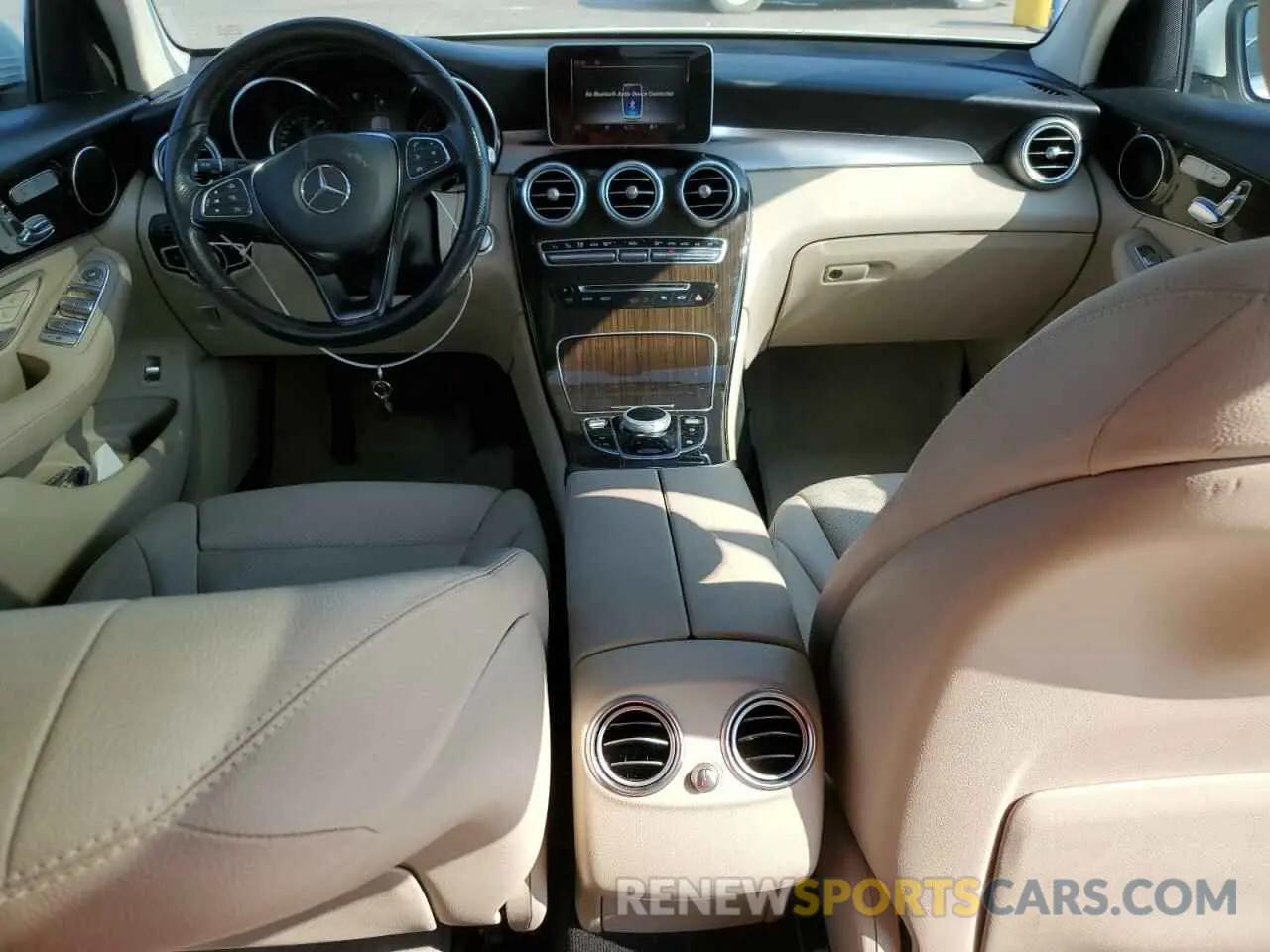 8 fotografías del automóvil dañado WDC0G4JB9KV132869 MERCEDES-BENZ GLC-CLASS 2019