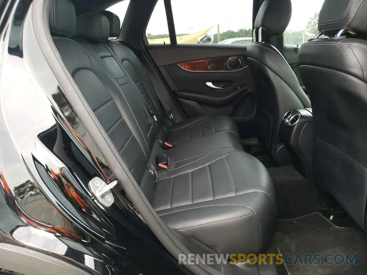 6 fotografías del automóvil dañado WDC0G4JB9KV135321 MERCEDES-BENZ GLC-CLASS 2019