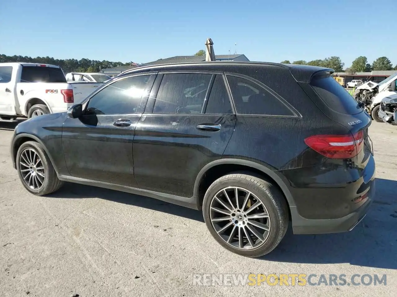 2 fotografías del automóvil dañado WDC0G4JBXKV124067 MERCEDES-BENZ GLC-CLASS 2019