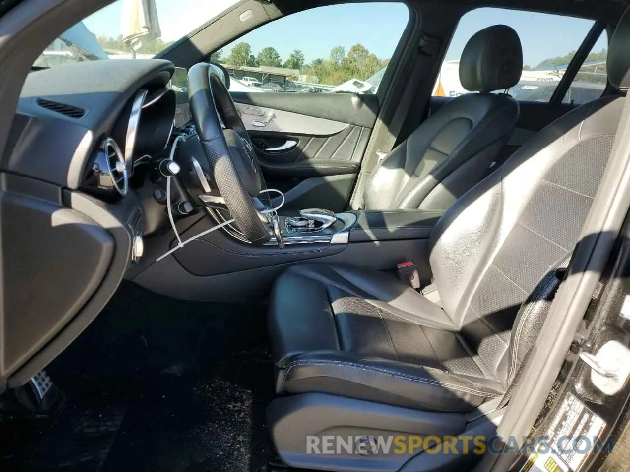 7 fotografías del automóvil dañado WDC0G4JBXKV124067 MERCEDES-BENZ GLC-CLASS 2019