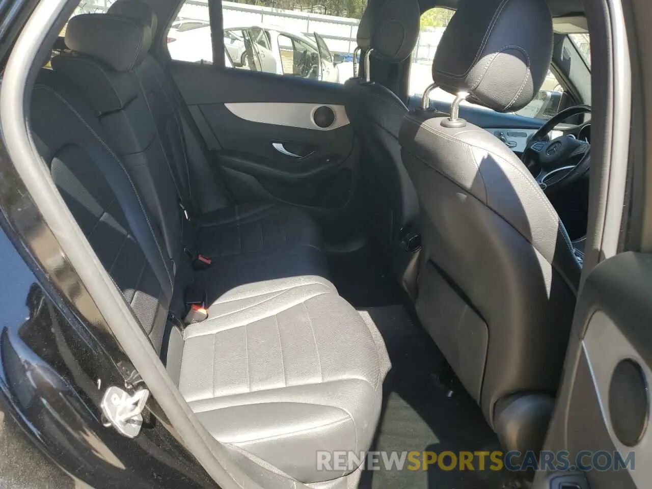 11 fotografías del automóvil dañado WDC0G4KB0KF634825 MERCEDES-BENZ GLC-CLASS 2019