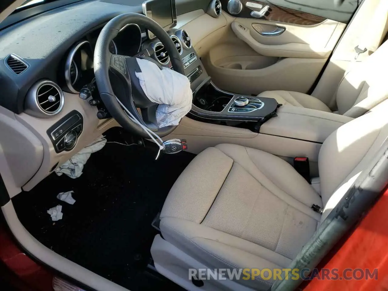 7 fotografías del automóvil dañado WDC0G4KB1KV171812 MERCEDES-BENZ GLC-CLASS 2019
