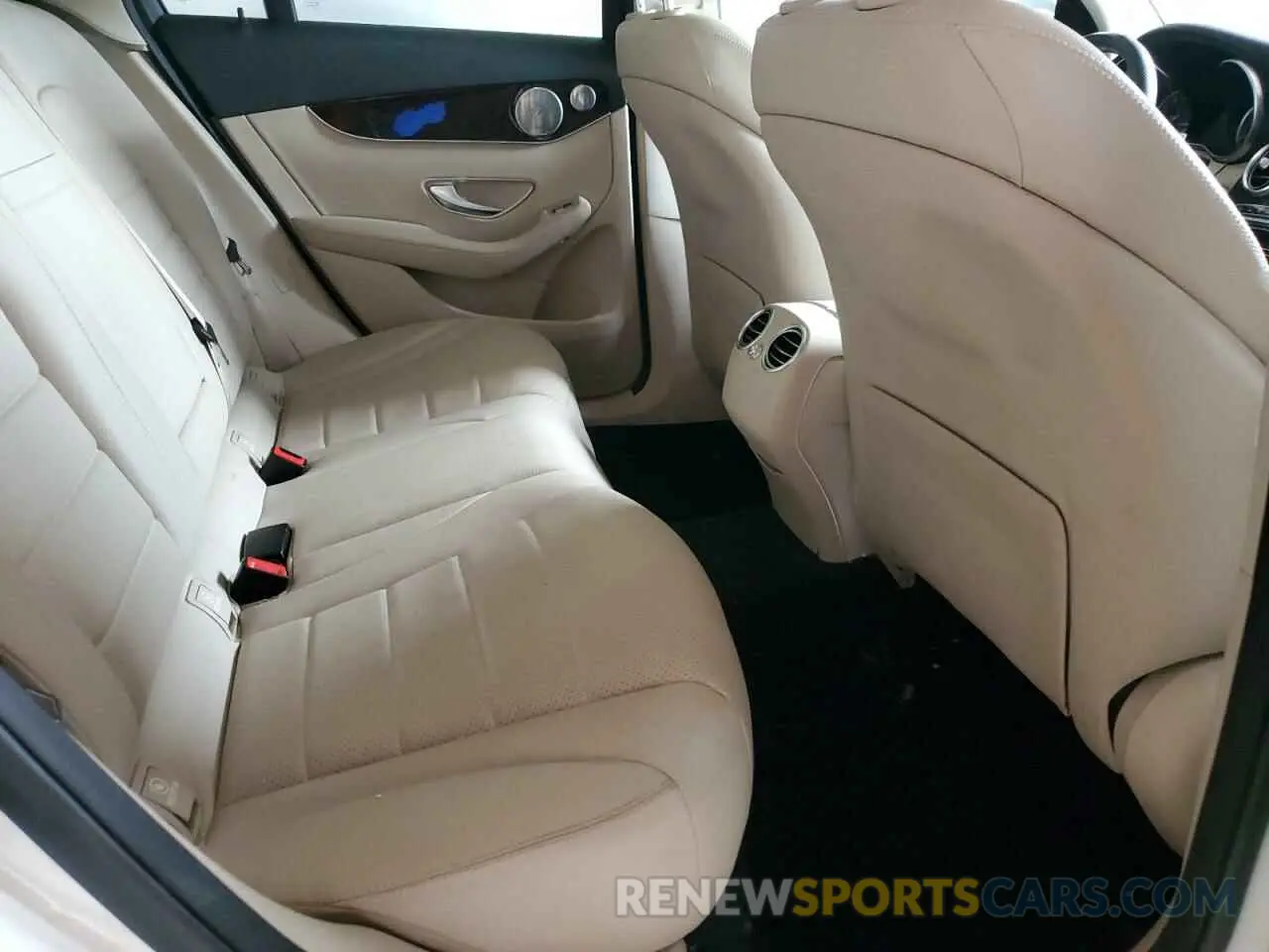 10 fotografías del automóvil dañado WDC0G4KB1KV195088 MERCEDES-BENZ GLC-CLASS 2019