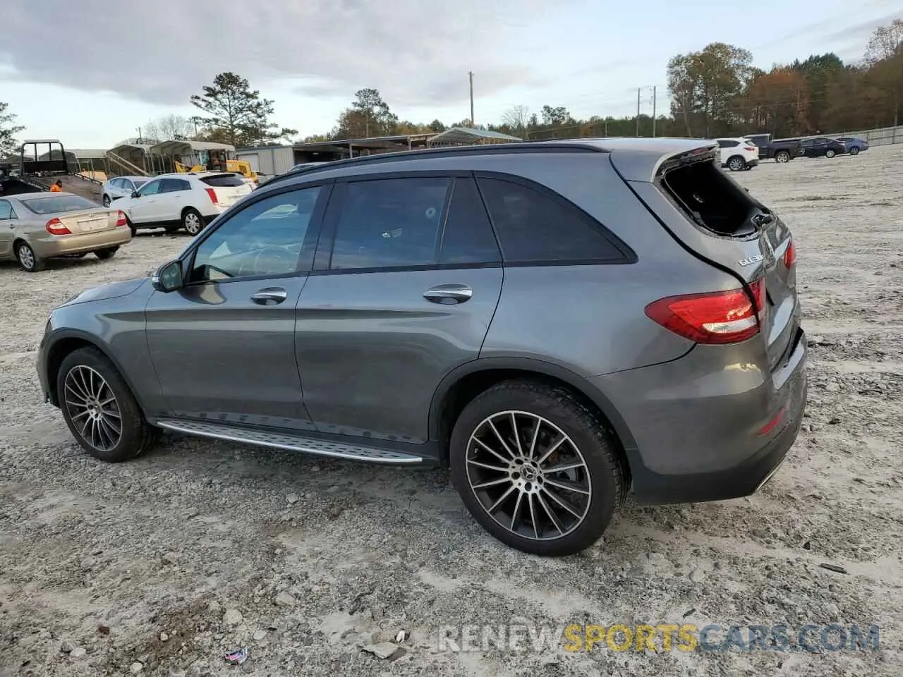 2 fotografías del automóvil dañado WDC0G4KB2KV119329 MERCEDES-BENZ GLC-CLASS 2019
