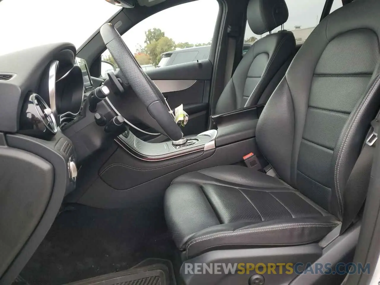 7 fotografías del automóvil dañado WDC0G4KB2KV191597 MERCEDES-BENZ GLC-CLASS 2019