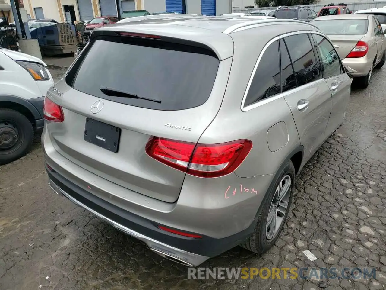 4 fotografías del automóvil dañado WDC0G4KB2KV195648 MERCEDES-BENZ GLC-CLASS 2019