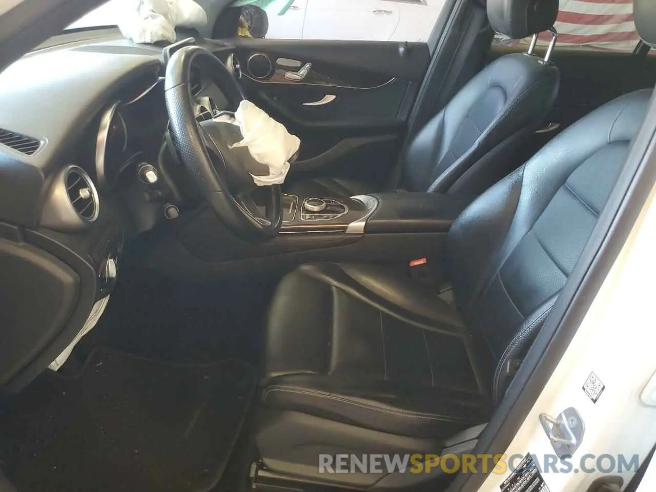 7 fotografías del automóvil dañado WDC0G4KB3KF570747 MERCEDES-BENZ GLC-CLASS 2019