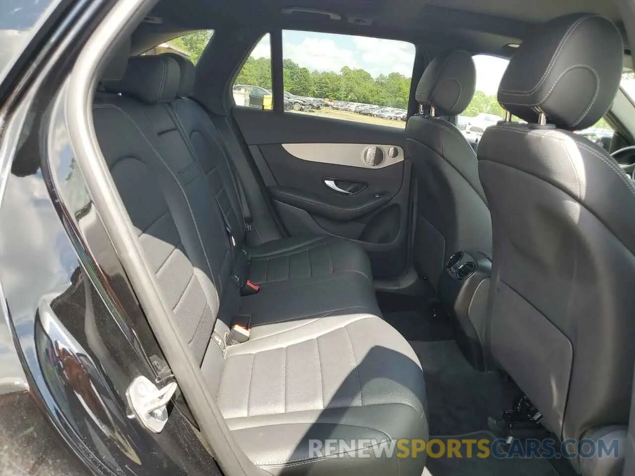 11 fotografías del automóvil dañado WDC0G4KB3KF667107 MERCEDES-BENZ GLC-CLASS 2019