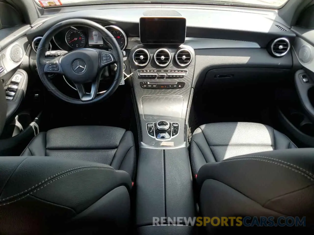8 fotografías del automóvil dañado WDC0G4KB3KF667107 MERCEDES-BENZ GLC-CLASS 2019