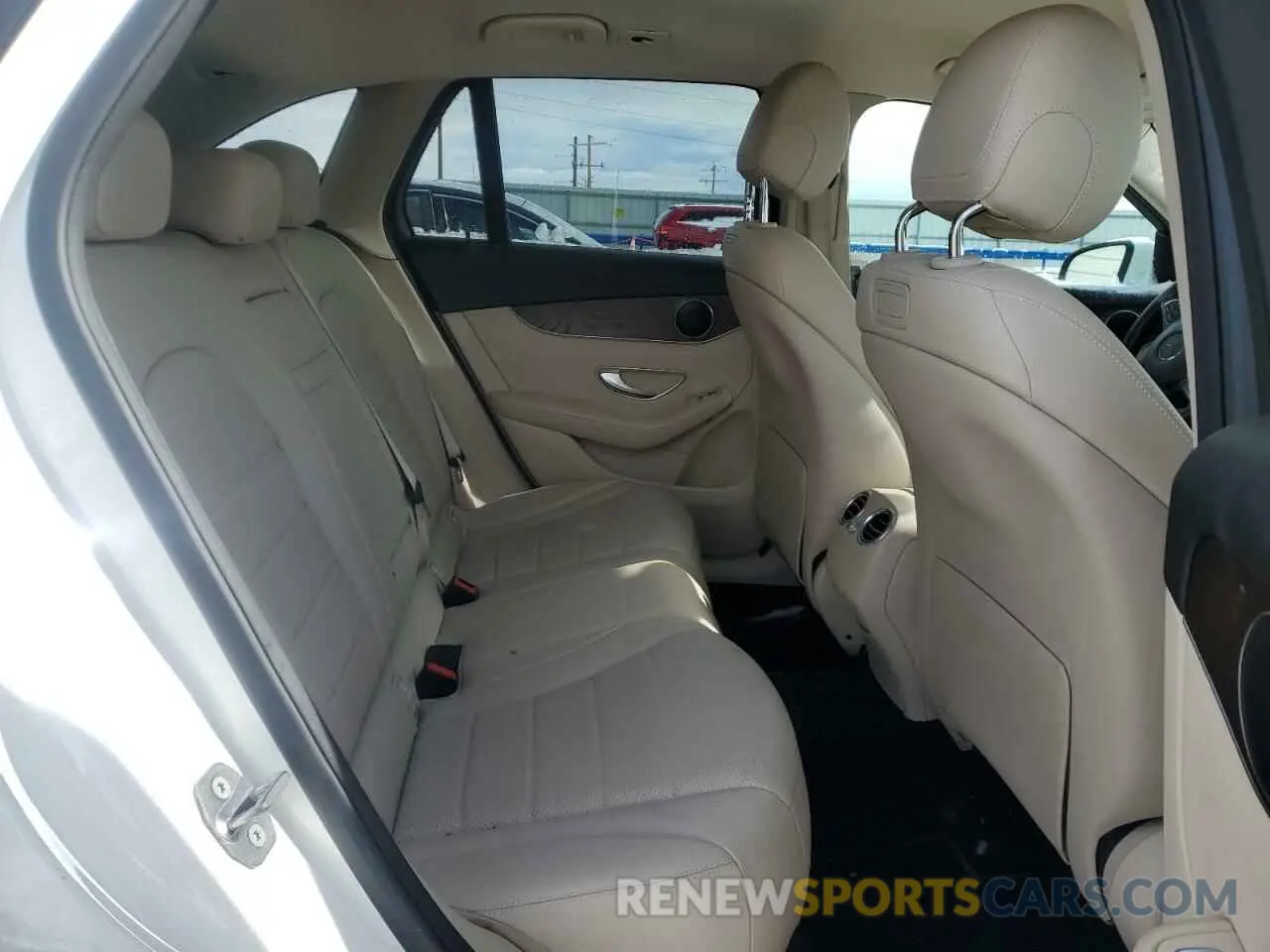 11 fotografías del automóvil dañado WDC0G4KB3KV134101 MERCEDES-BENZ GLC-CLASS 2019