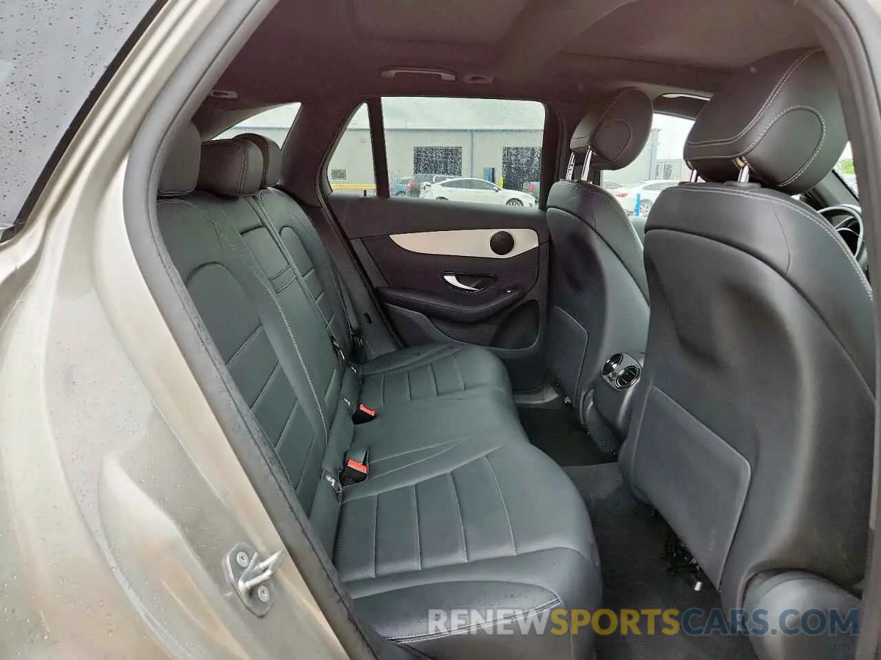 11 fotografías del automóvil dañado WDC0G4KB4KF642717 MERCEDES-BENZ GLC-CLASS 2019