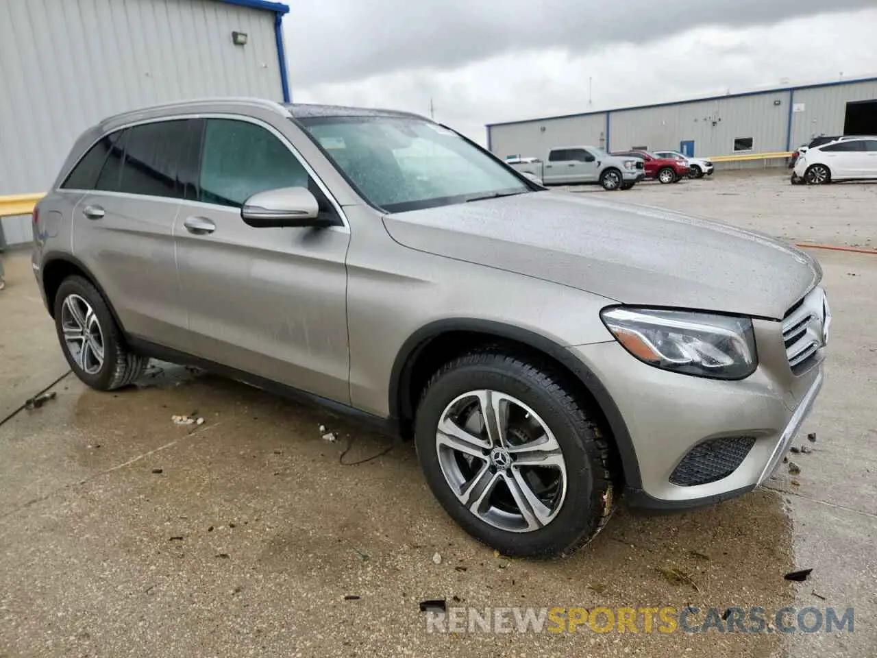 4 fotografías del automóvil dañado WDC0G4KB4KF642717 MERCEDES-BENZ GLC-CLASS 2019
