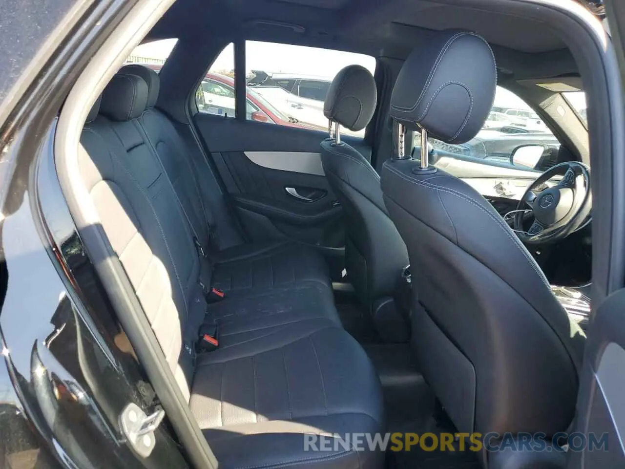 10 fotografías del automóvil dañado WDC0G4KB4KF664605 MERCEDES-BENZ GLC-CLASS 2019