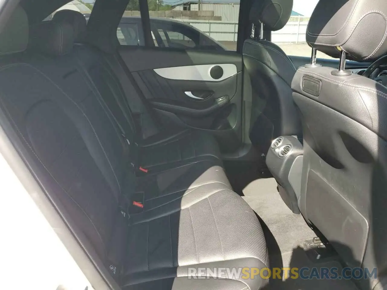 11 fotografías del automóvil dañado WDC0G4KB4KV126668 MERCEDES-BENZ GLC-CLASS 2019