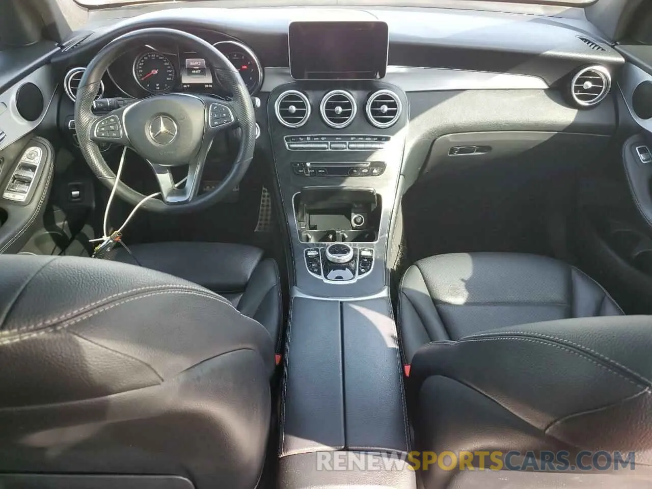 8 fotografías del automóvil dañado WDC0G4KB4KV126668 MERCEDES-BENZ GLC-CLASS 2019