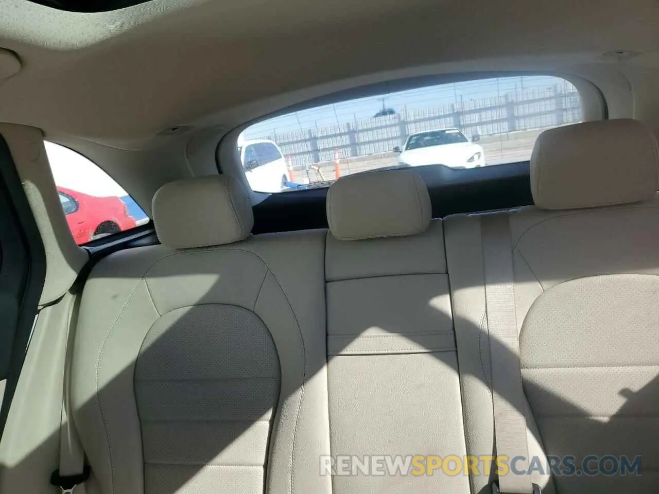 10 fotografías del automóvil dañado WDC0G4KB4KV166085 MERCEDES-BENZ GLC-CLASS 2019