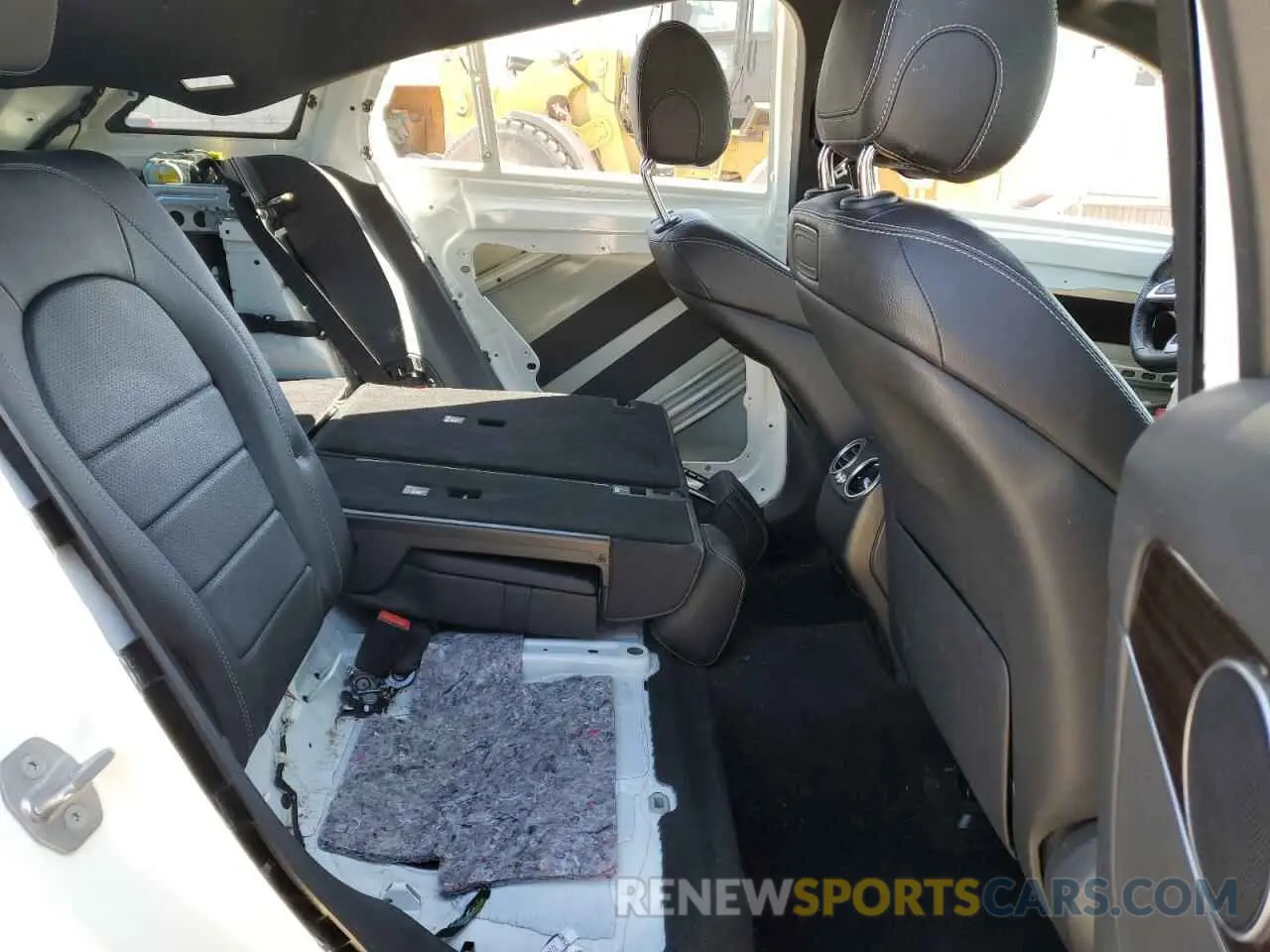 11 fotografías del automóvil dañado WDC0G4KB5KV146878 MERCEDES-BENZ GLC-CLASS 2019