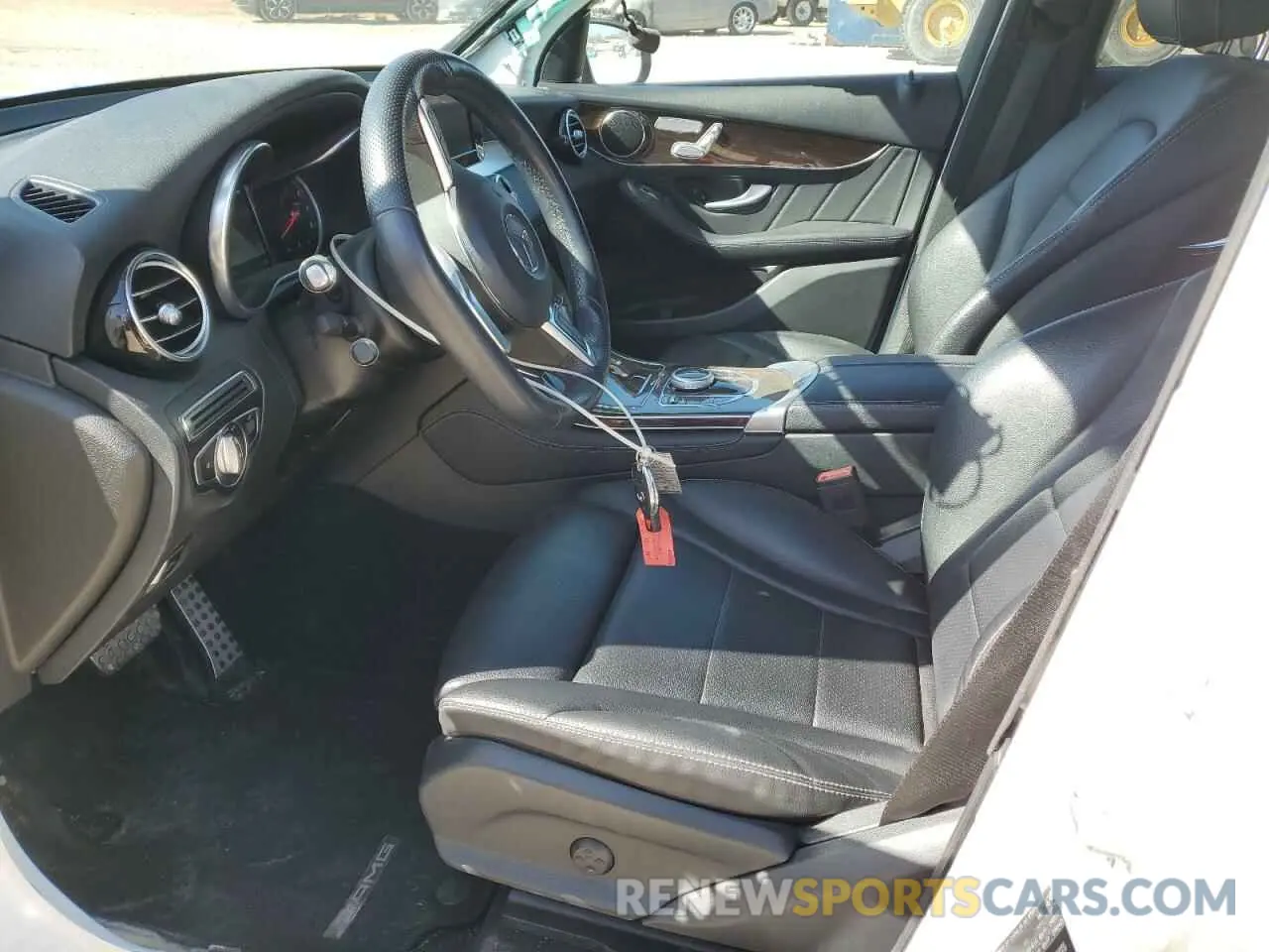 7 fotografías del automóvil dañado WDC0G4KB5KV146878 MERCEDES-BENZ GLC-CLASS 2019
