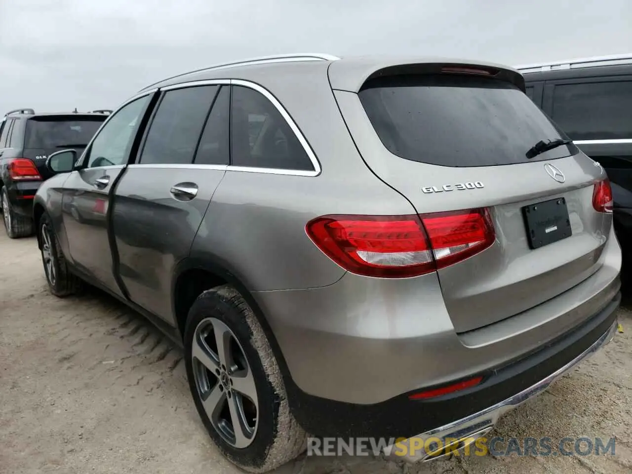 3 fotografías del automóvil dañado WDC0G4KB5KV158352 MERCEDES-BENZ GLC-CLASS 2019