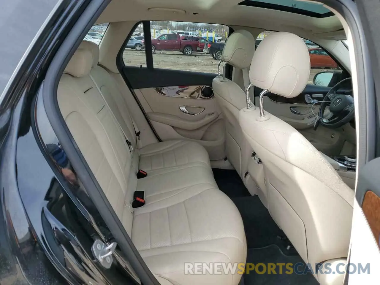 11 fotografías del automóvil dañado WDC0G4KB5KV189312 MERCEDES-BENZ GLC-CLASS 2019