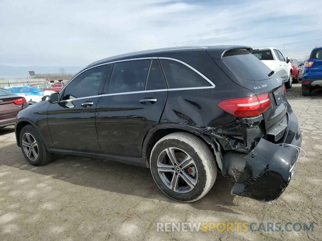 2 fotografías del automóvil dañado WDC0G4KB5KV189312 MERCEDES-BENZ GLC-CLASS 2019