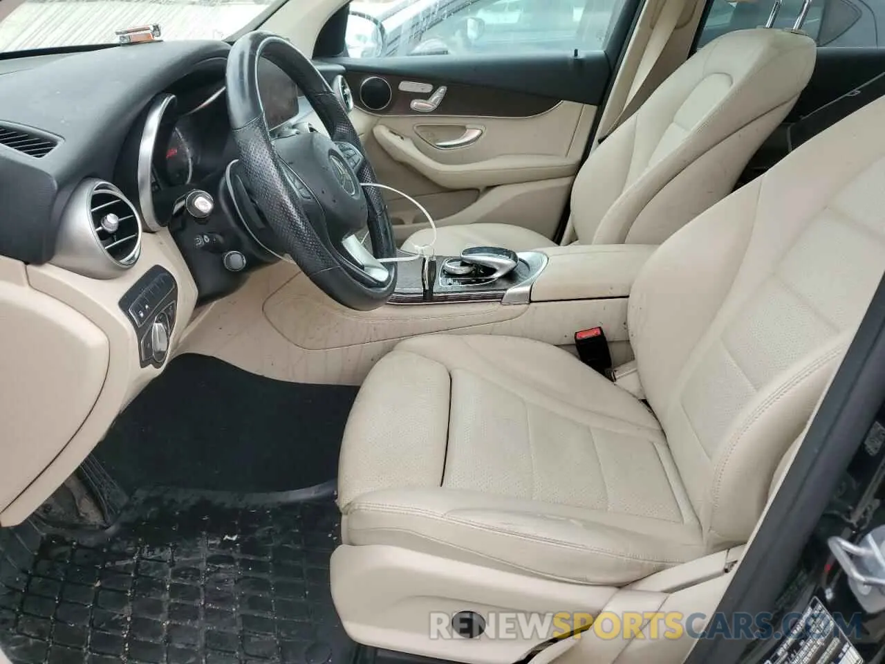 7 fotografías del automóvil dañado WDC0G4KB6KF665528 MERCEDES-BENZ GLC-CLASS 2019