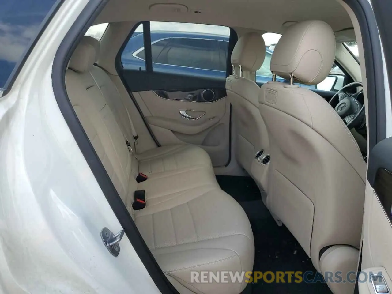 11 fotografías del automóvil dañado WDC0G4KB7KF575496 MERCEDES-BENZ GLC-CLASS 2019