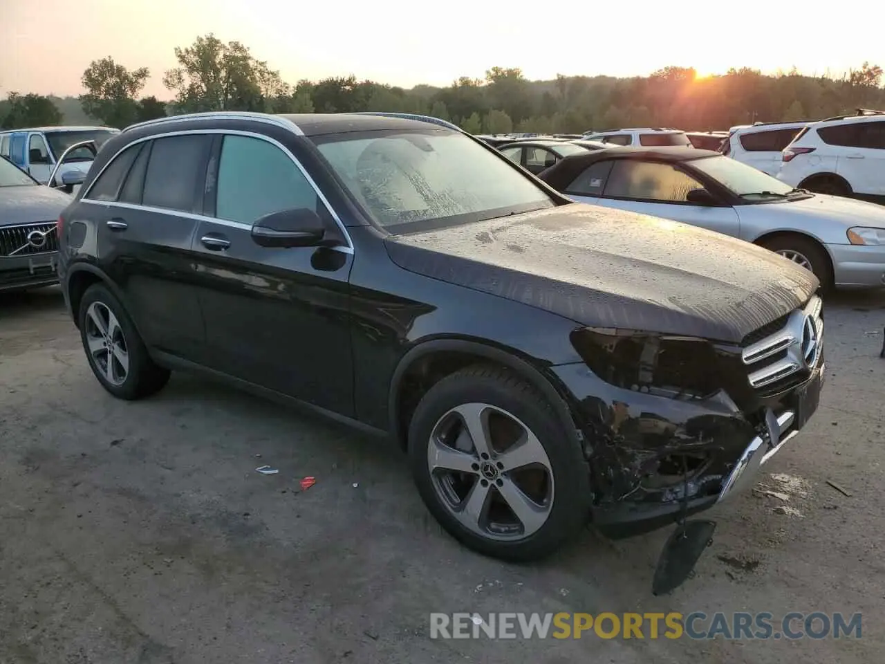 4 fotografías del automóvil dañado WDC0G4KB7KV139480 MERCEDES-BENZ GLC-CLASS 2019