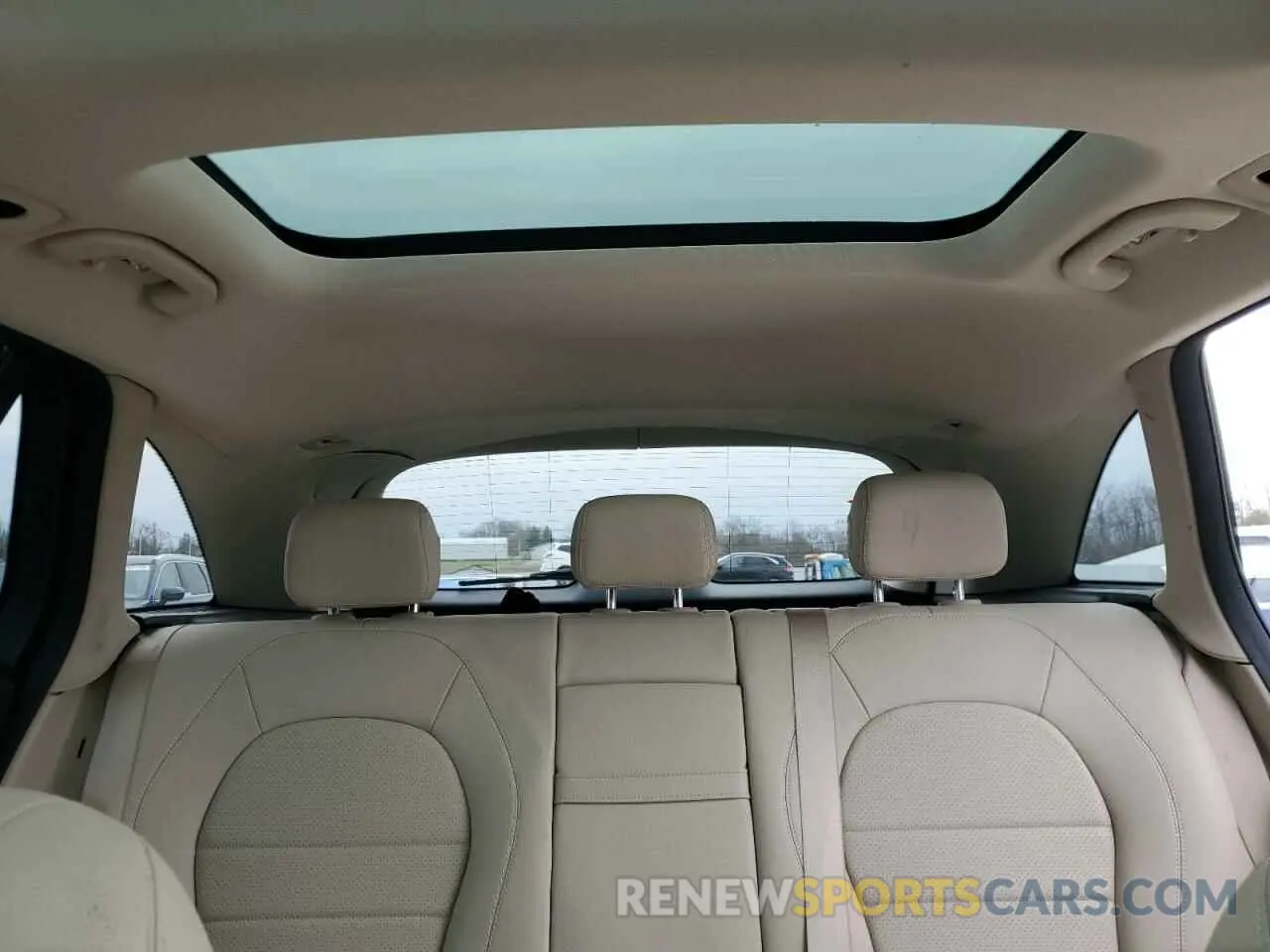 10 fotografías del automóvil dañado WDC0G4KB8KV163691 MERCEDES-BENZ GLC-CLASS 2019