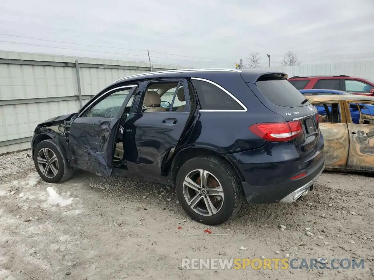 2 fotografías del automóvil dañado WDC0G4KB8KV163691 MERCEDES-BENZ GLC-CLASS 2019