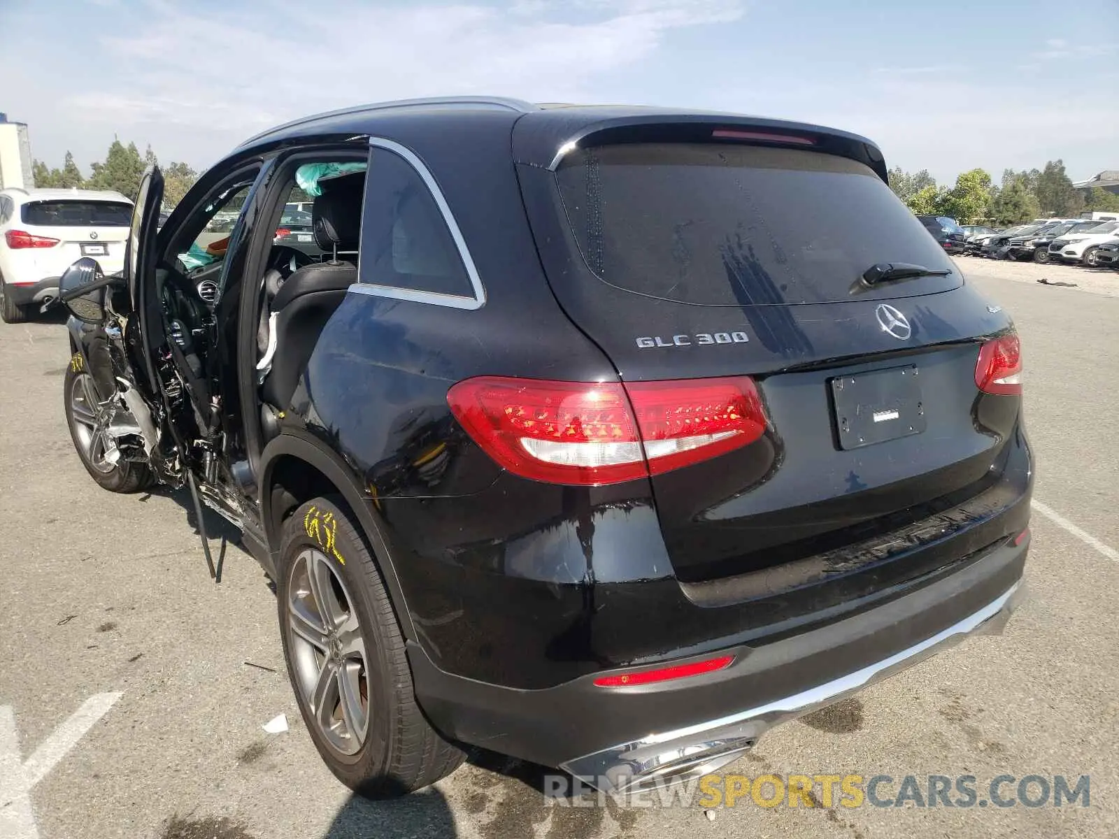 3 fotografías del automóvil dañado WDC0G4KB9KV136080 MERCEDES-BENZ GLC-CLASS 2019