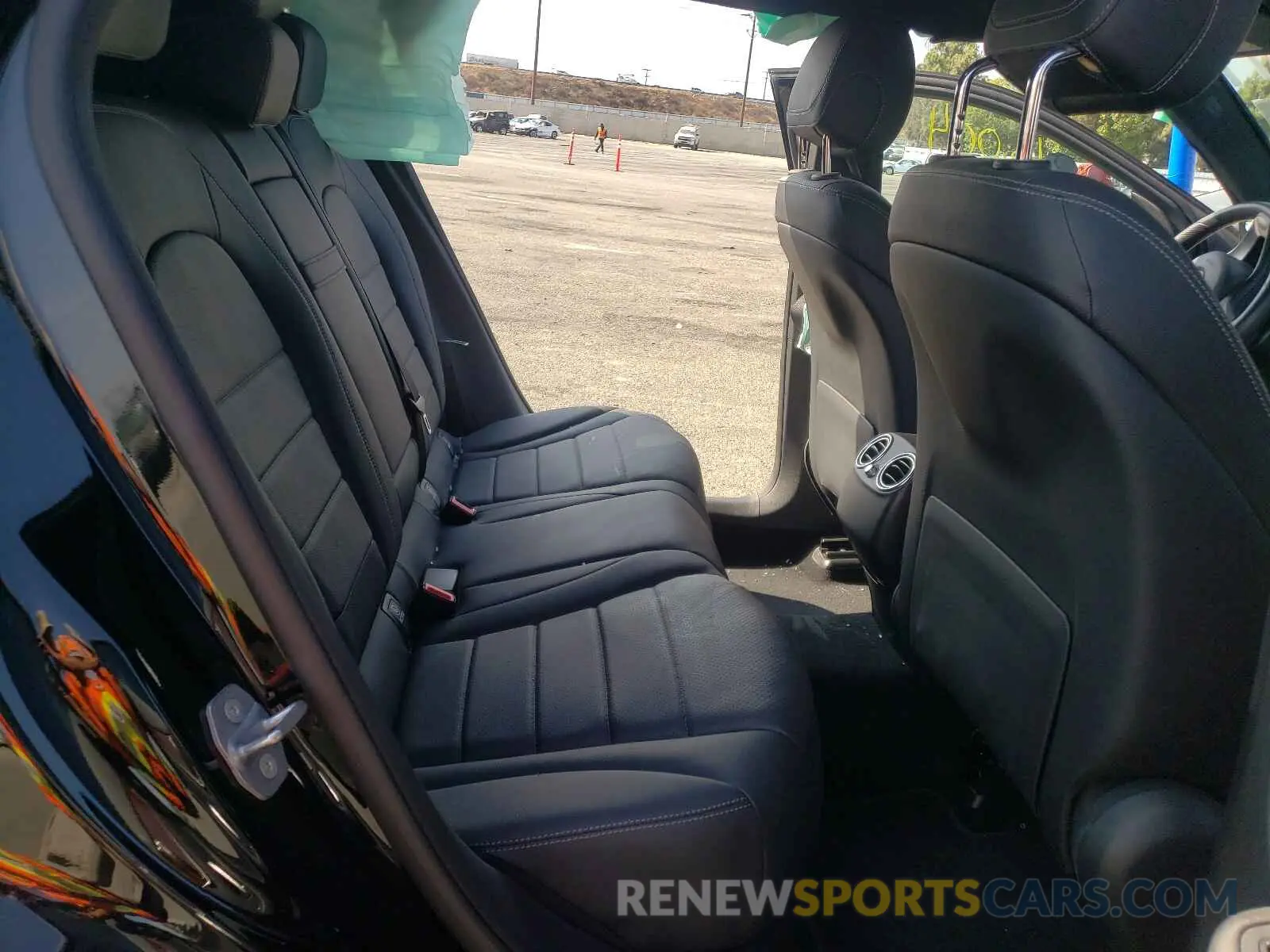 6 fotografías del automóvil dañado WDC0G4KB9KV136080 MERCEDES-BENZ GLC-CLASS 2019