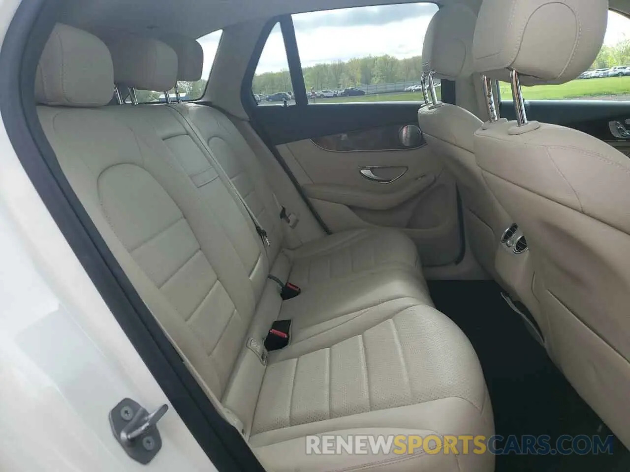 11 fotografías del automóvil dañado WDC0G4KB9KV161416 MERCEDES-BENZ GLC-CLASS 2019